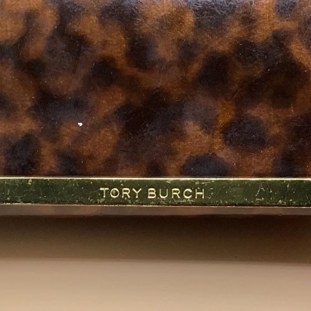 Tory Burch read before
